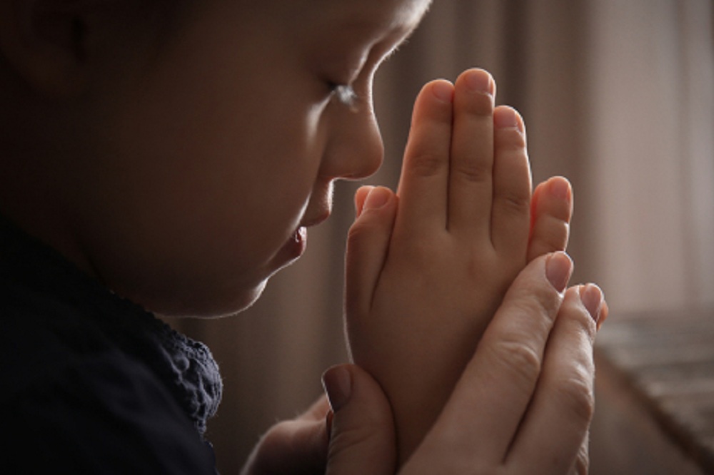The Importance of Faith in Raising Children: A Source of Inspiration from Holyart